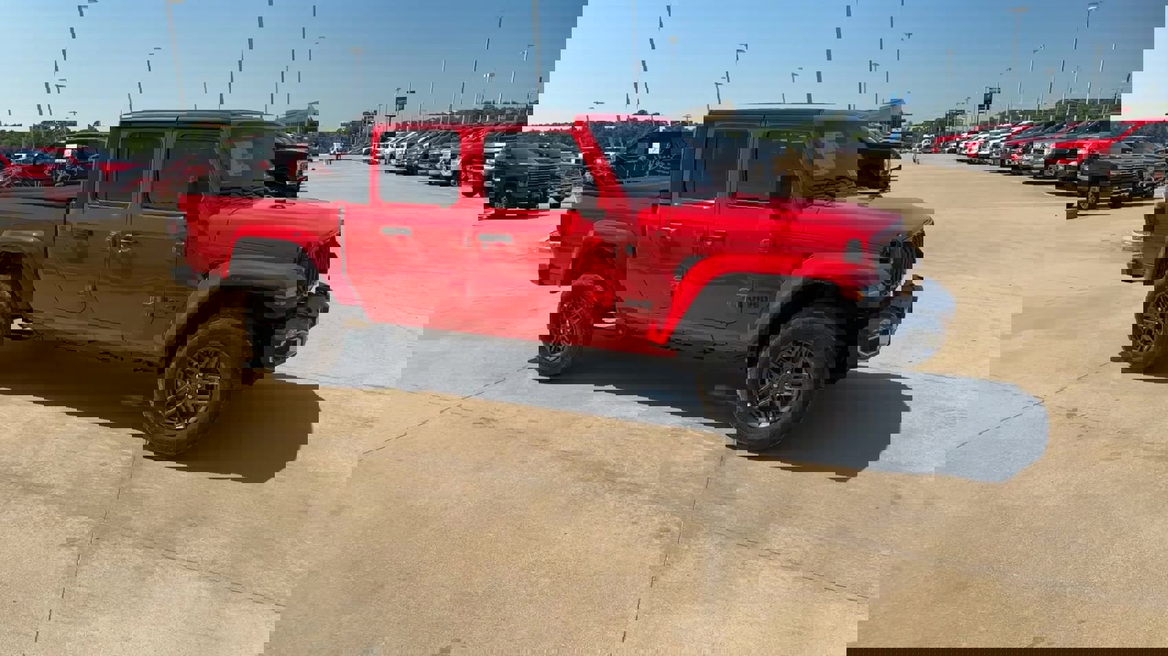 2024 Jeep Gladiator Sport photo 2