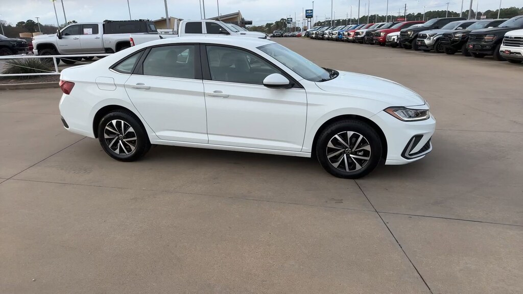 Used 2025 Volkswagen Jetta S S Auto