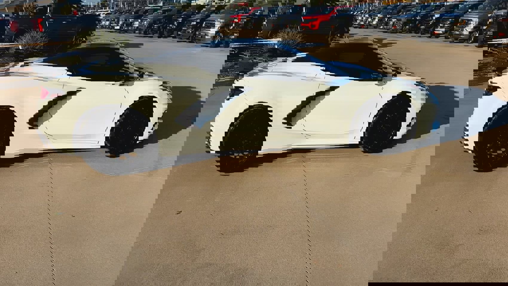 2024 Chevrolet Corvette Stingray Convertible 2LT photo 4