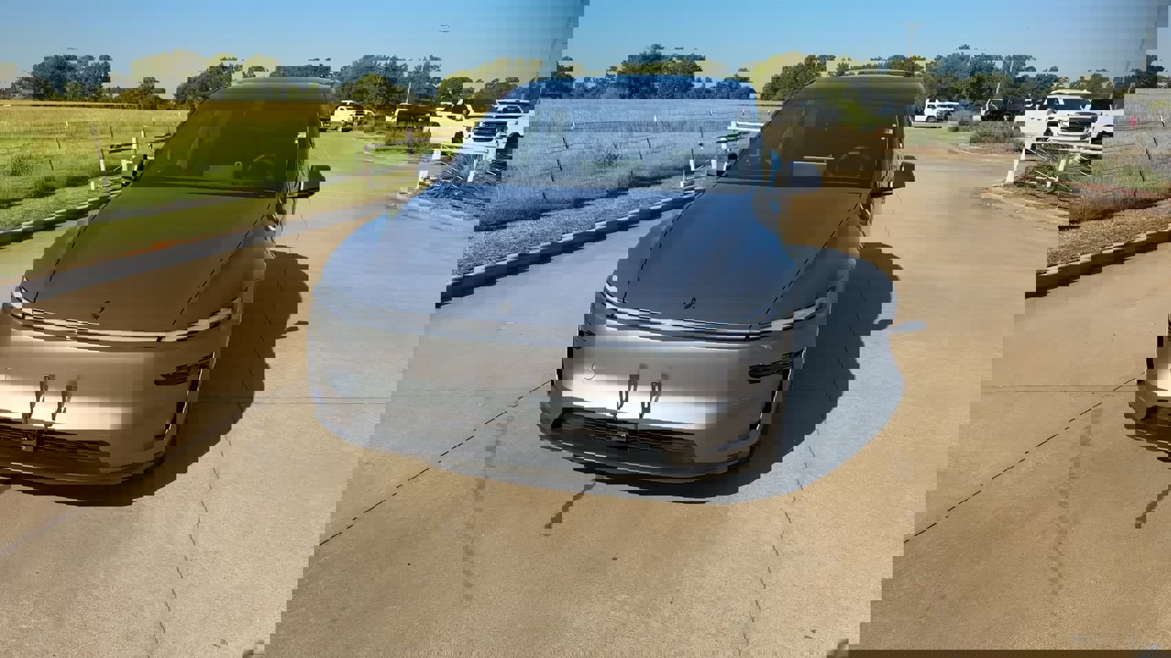 2026 Tesla Model Y Long Range photo 3