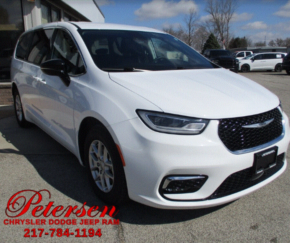 2024 Chrysler Pacifica Touring L