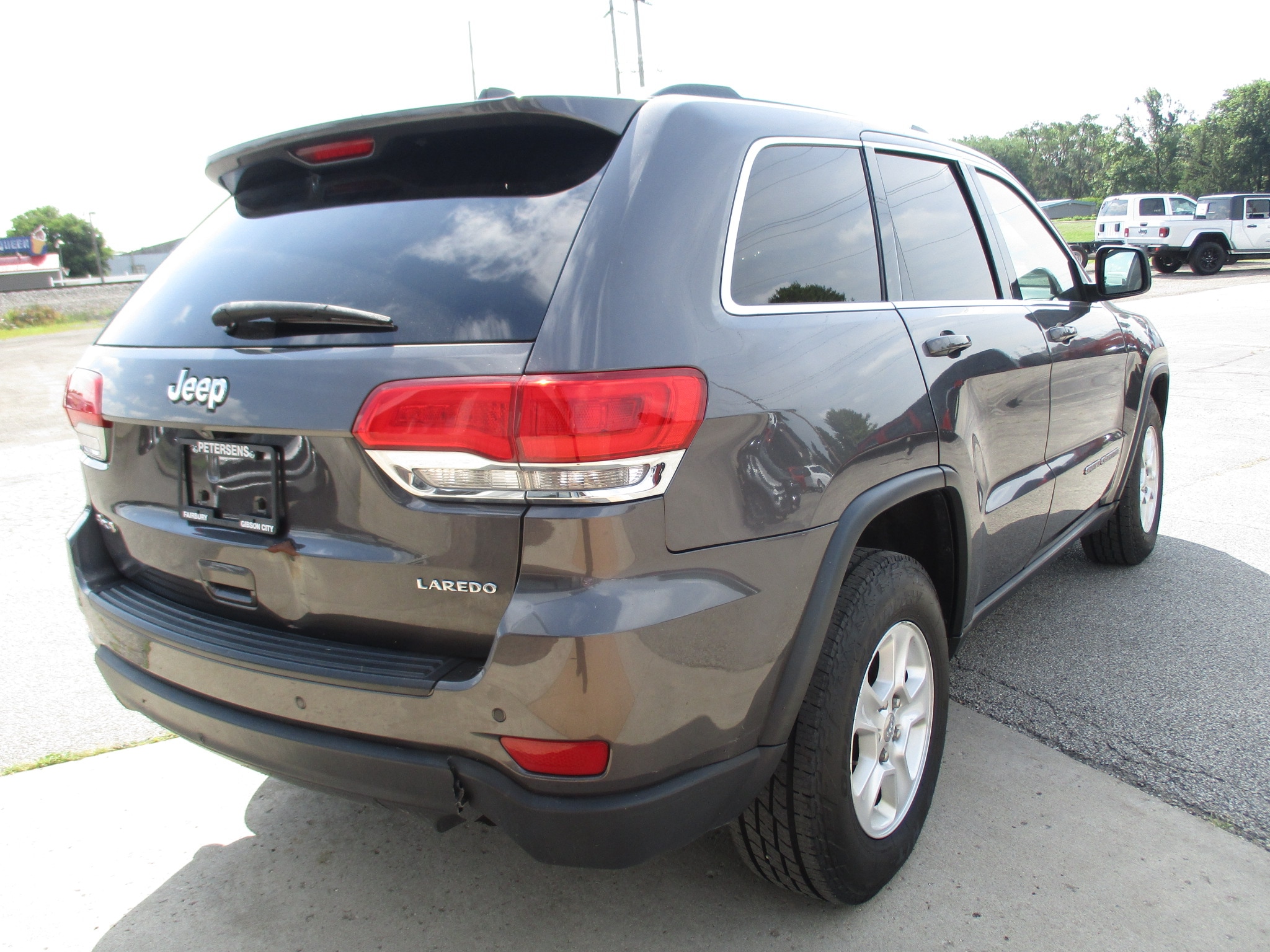 View vehicle photo 3