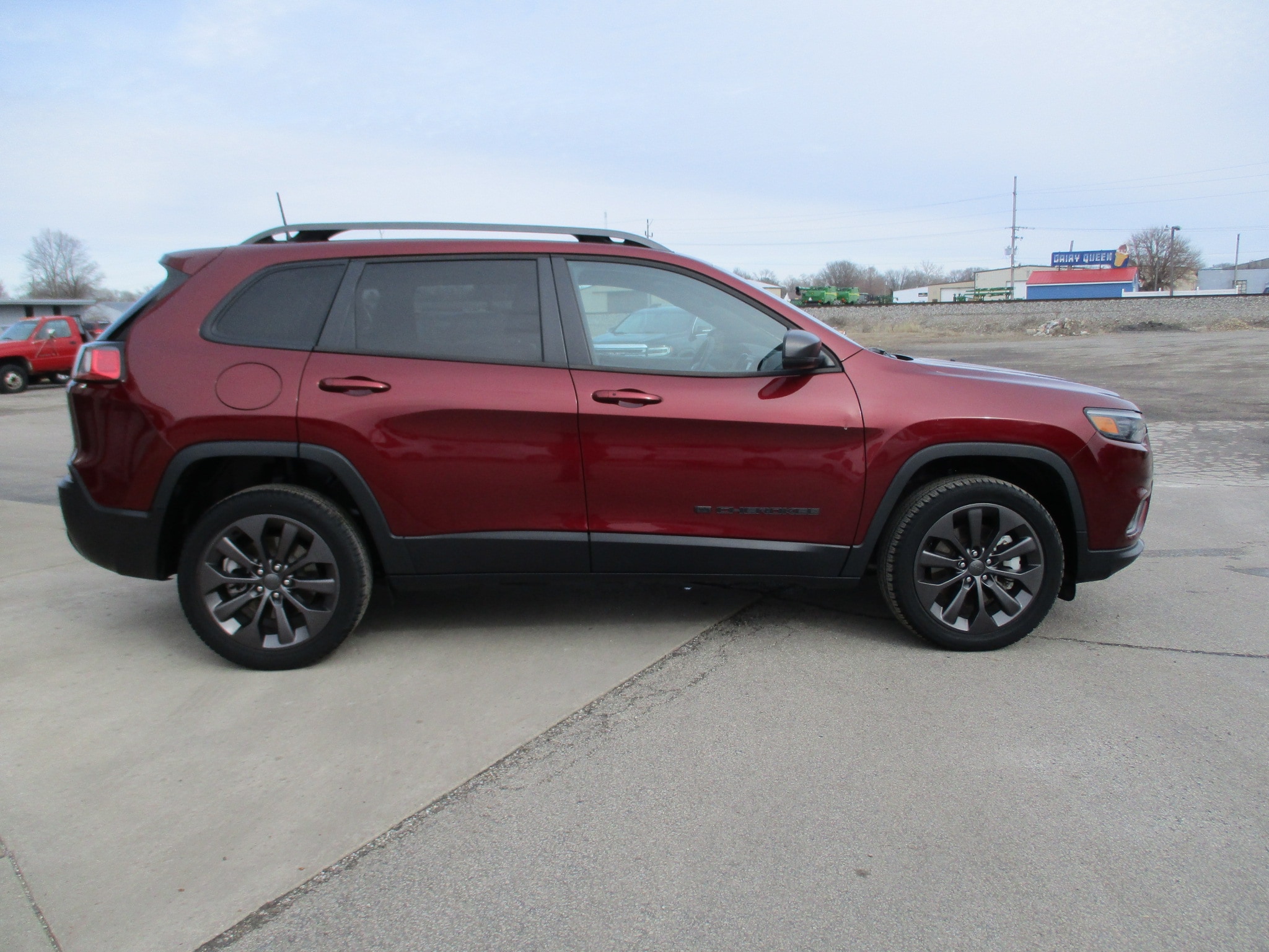 Used 2021 Jeep Cherokee 80TH with VIN 1C4PJMMX1MD232633 for sale in Gibson City, IL