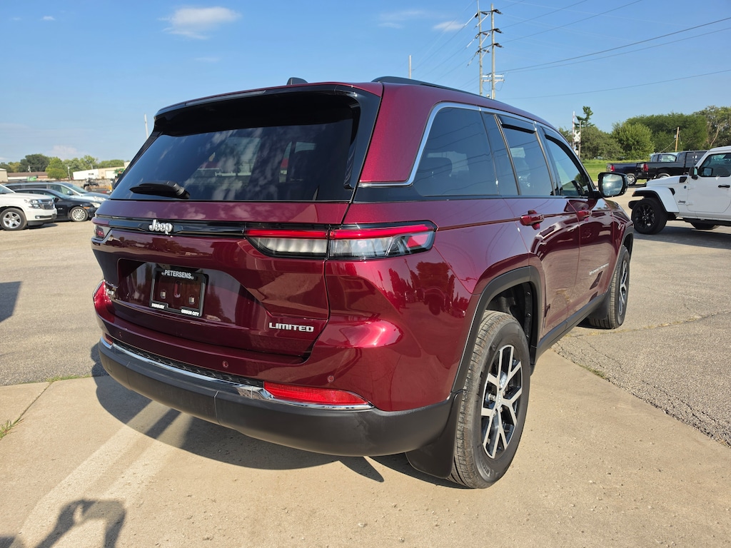 Used 2025 Jeep Grand Cherokee Limited 4x4
