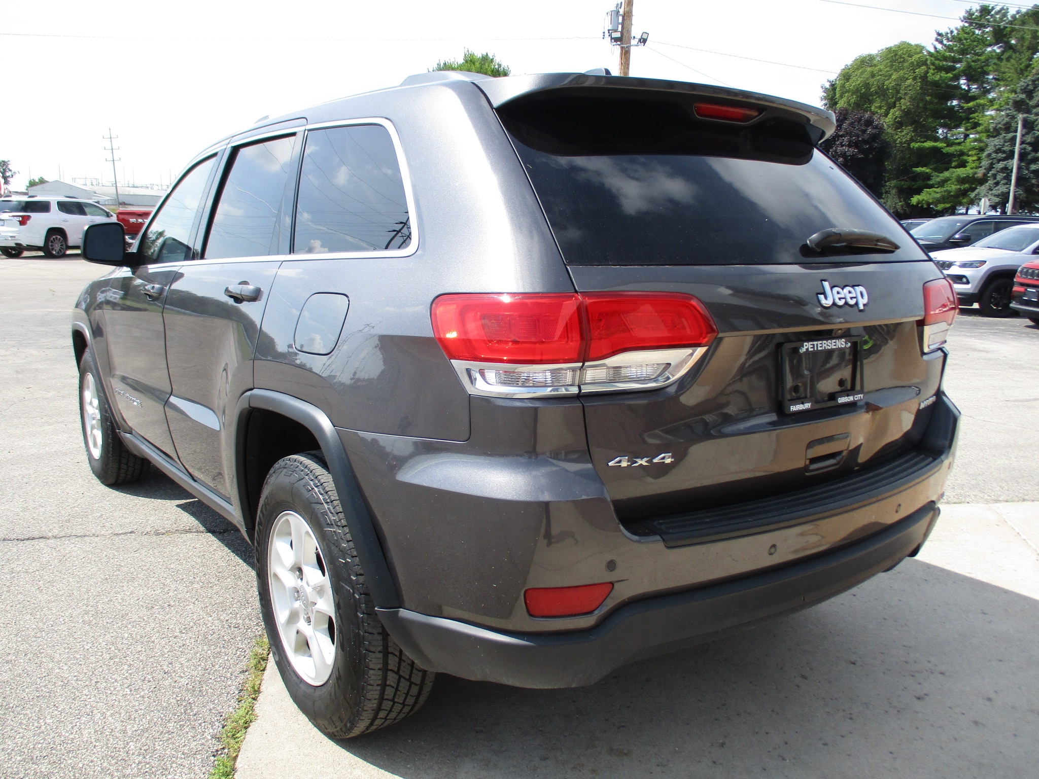 View vehicle photo 4