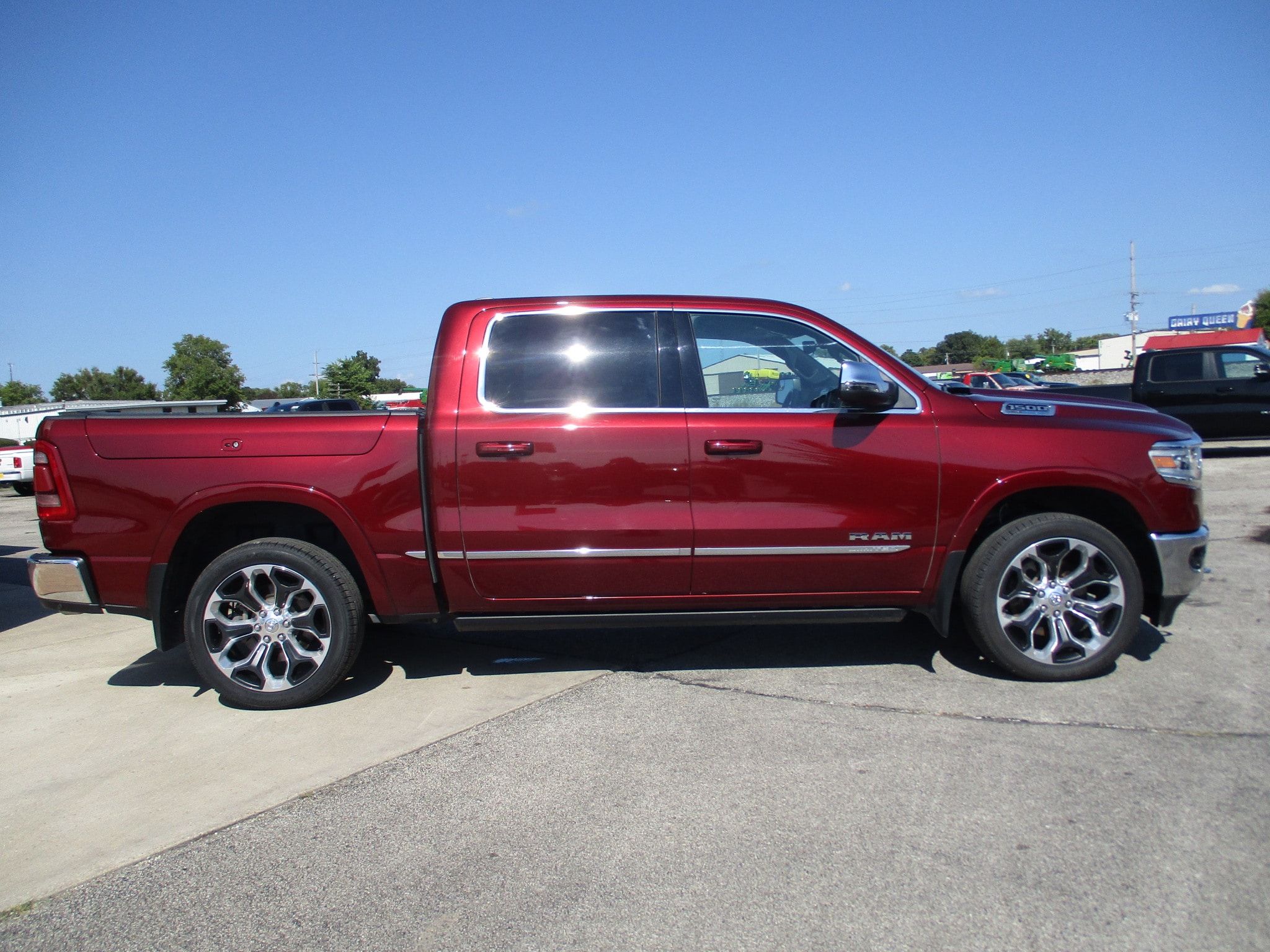 Used 2023 RAM Ram 1500 Pickup Limited with VIN 1C6SRFHT9PN544324 for sale in Gibson City, IL