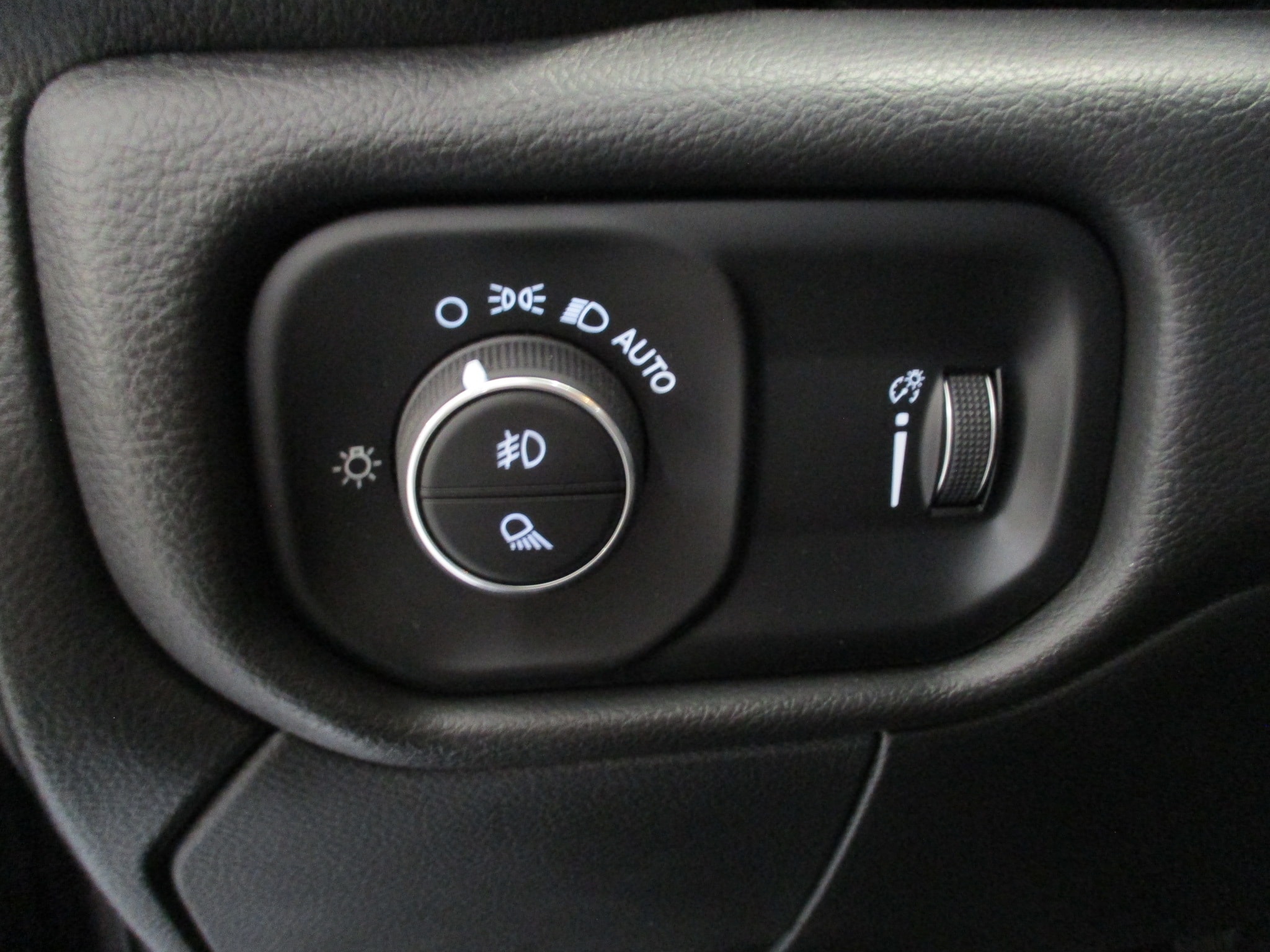 2025 RAM Ram 2500 Pickup Tradesman - Photo 12