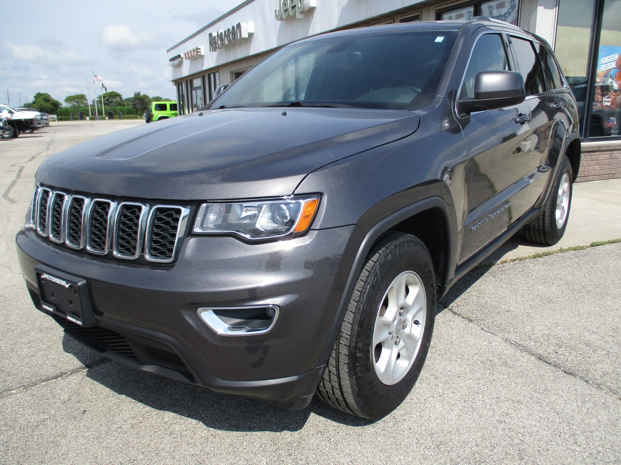 View vehicle photo 6