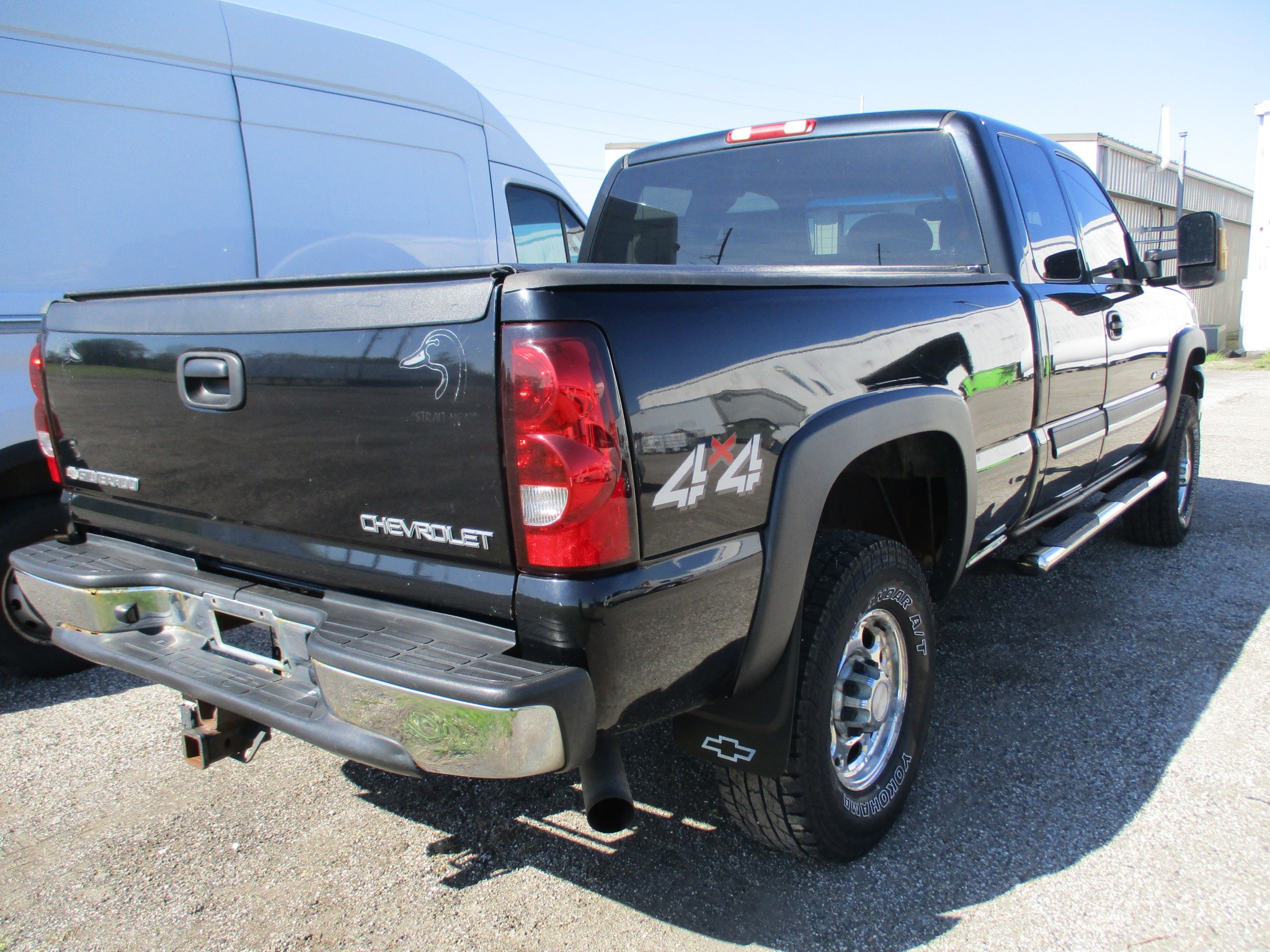 Used 2003 Chevrolet Silverado 2500HD LS with VIN 1GCHK29U83E268350 for sale in Gibson City, IL