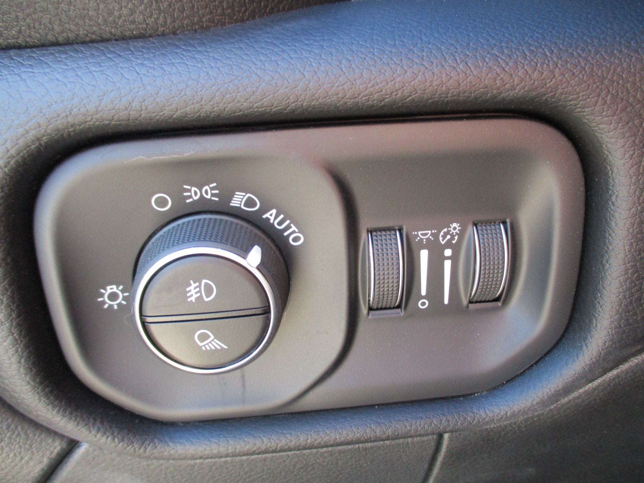 2025 RAM Ram 2500 Pickup Laramie - Photo 17