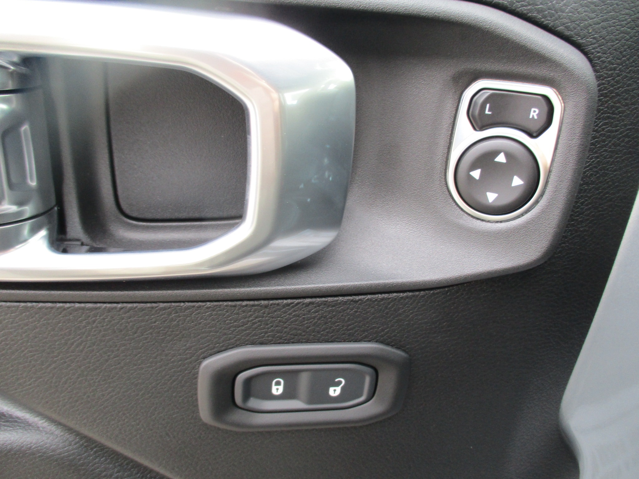 2023 Jeep Gladiator Sport S - Photo 13
