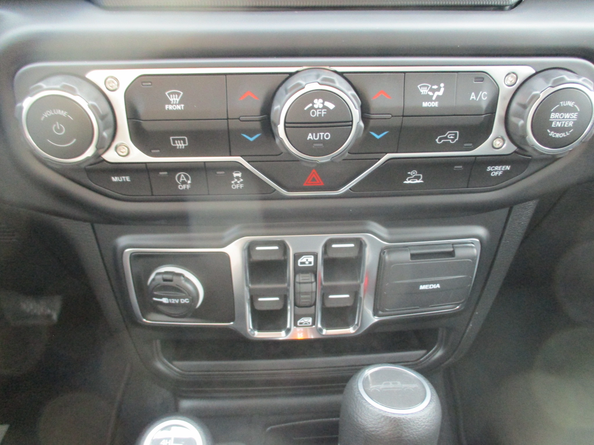 2023 Jeep Gladiator Sport S - Photo 33