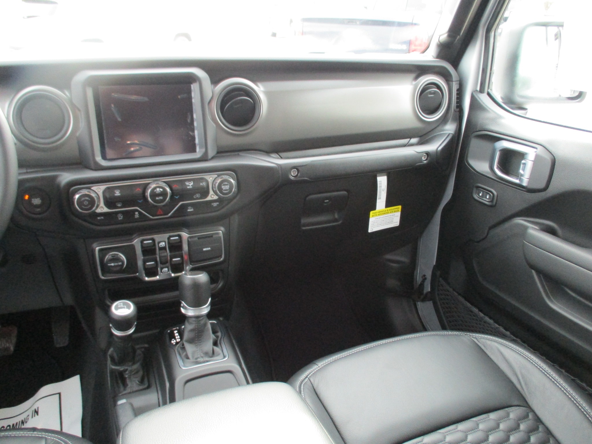 2023 Jeep Gladiator Sport S - Photo 11