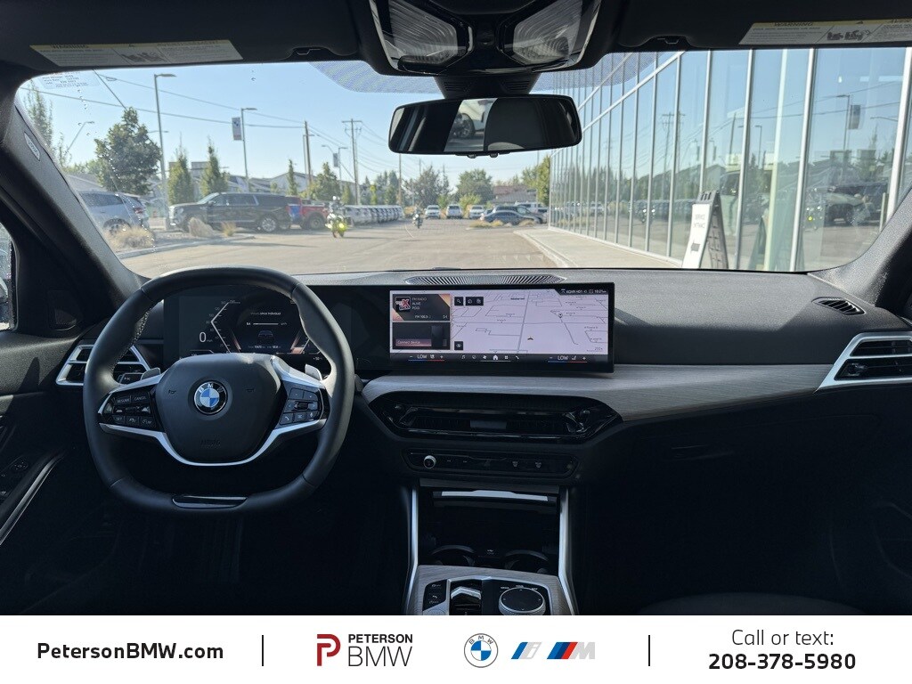 2025 Bmw 330i xDrive photo 2