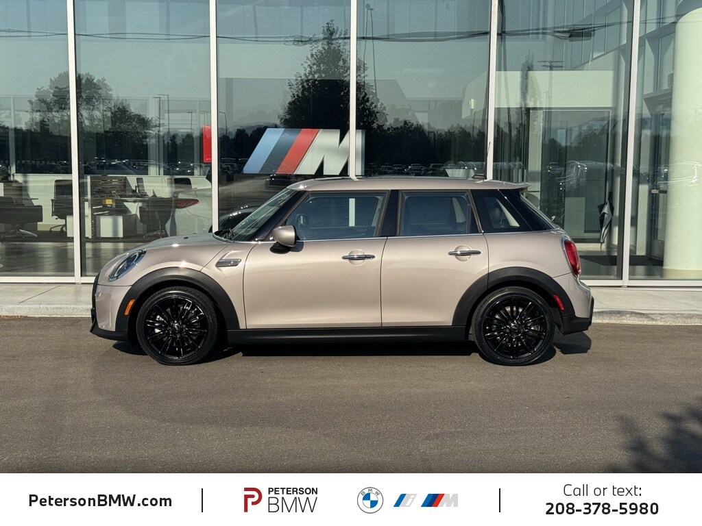 2024 Mini Cooper Hardtop S photo 2