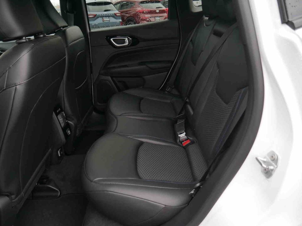 2026 Jeep Compass Altitude - Photo 13