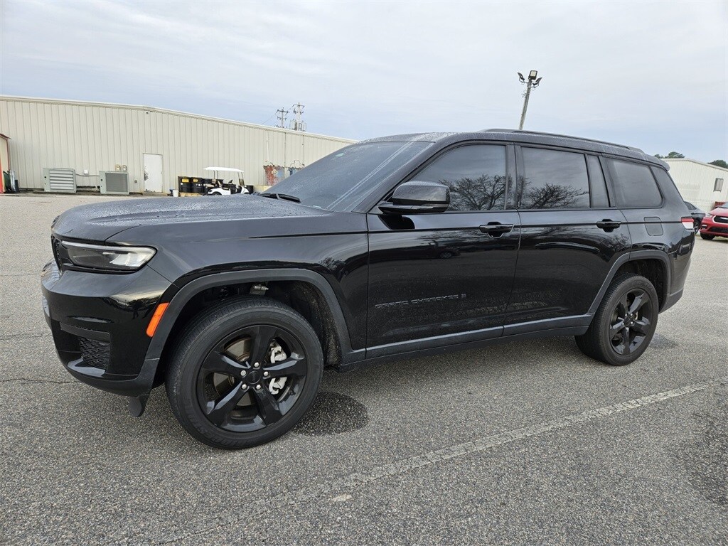 Used 2023 Jeep Grand Cherokee L Altitude SUV