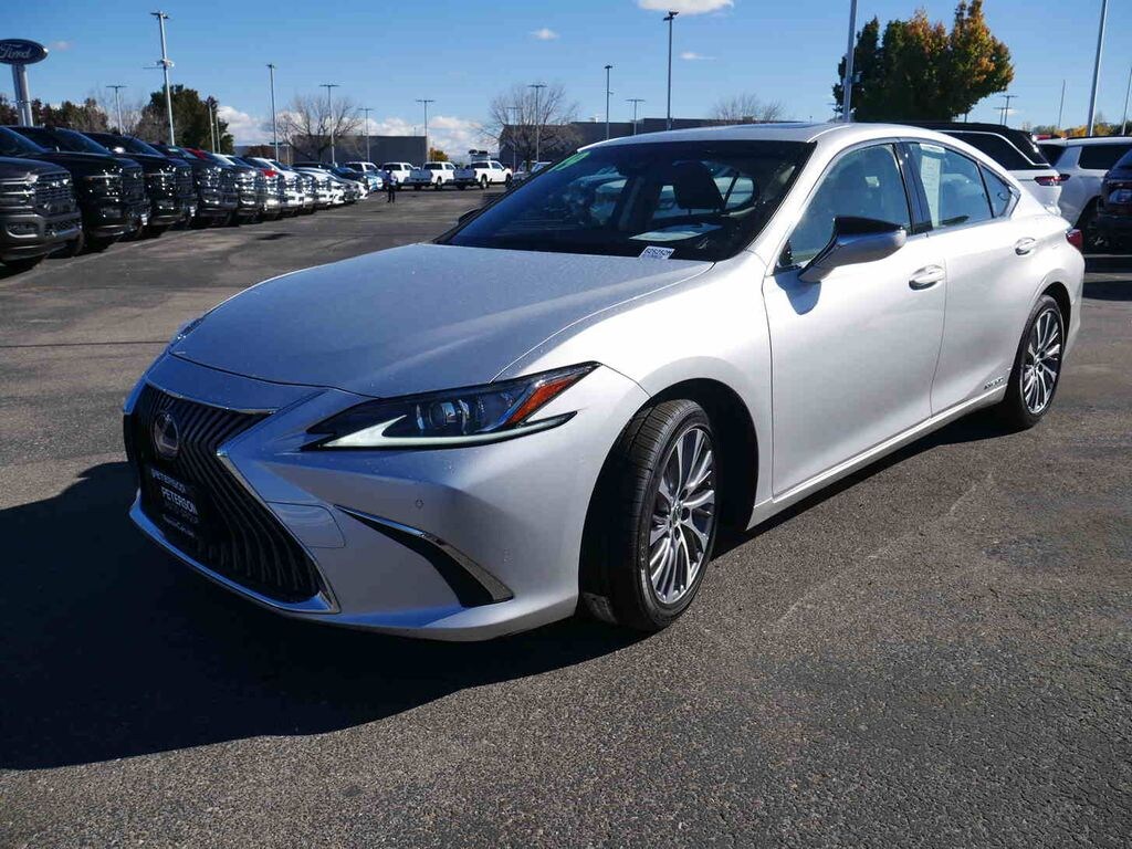 Used 2019 Lexus ES 300h Sedan