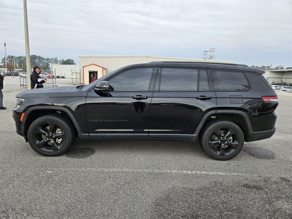 Used 2023 Jeep Grand Cherokee L Altitude SUV