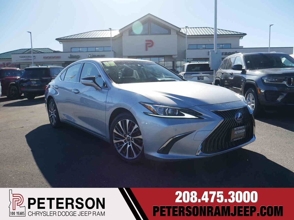 Used 2019 Lexus ES 300h Sedan