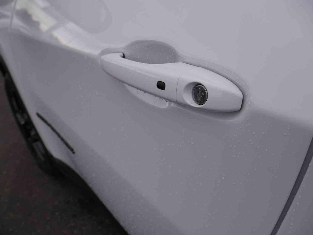 2026 Jeep Compass Altitude - Photo 9