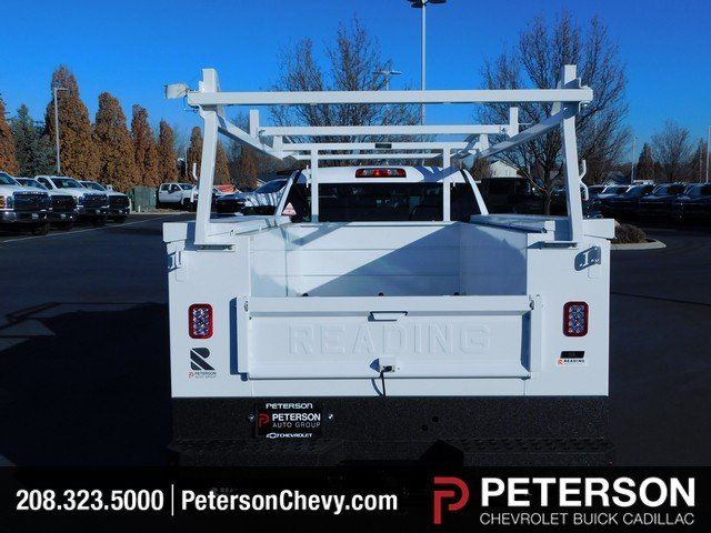 2025 Chevrolet Silverado 2500HD Work Truck photo 4