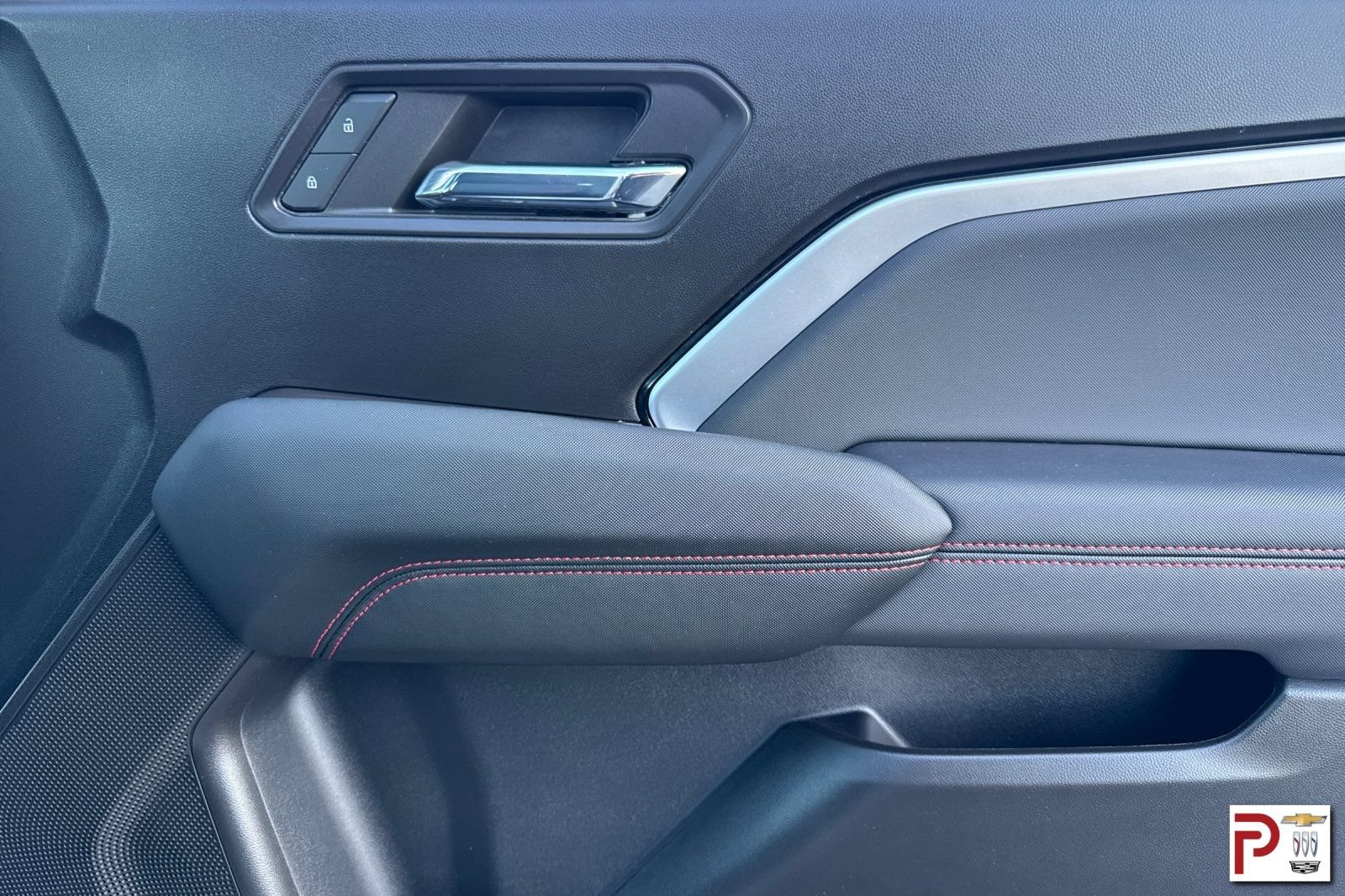 2023 Chevrolet Colorado Z71 - Photo 18