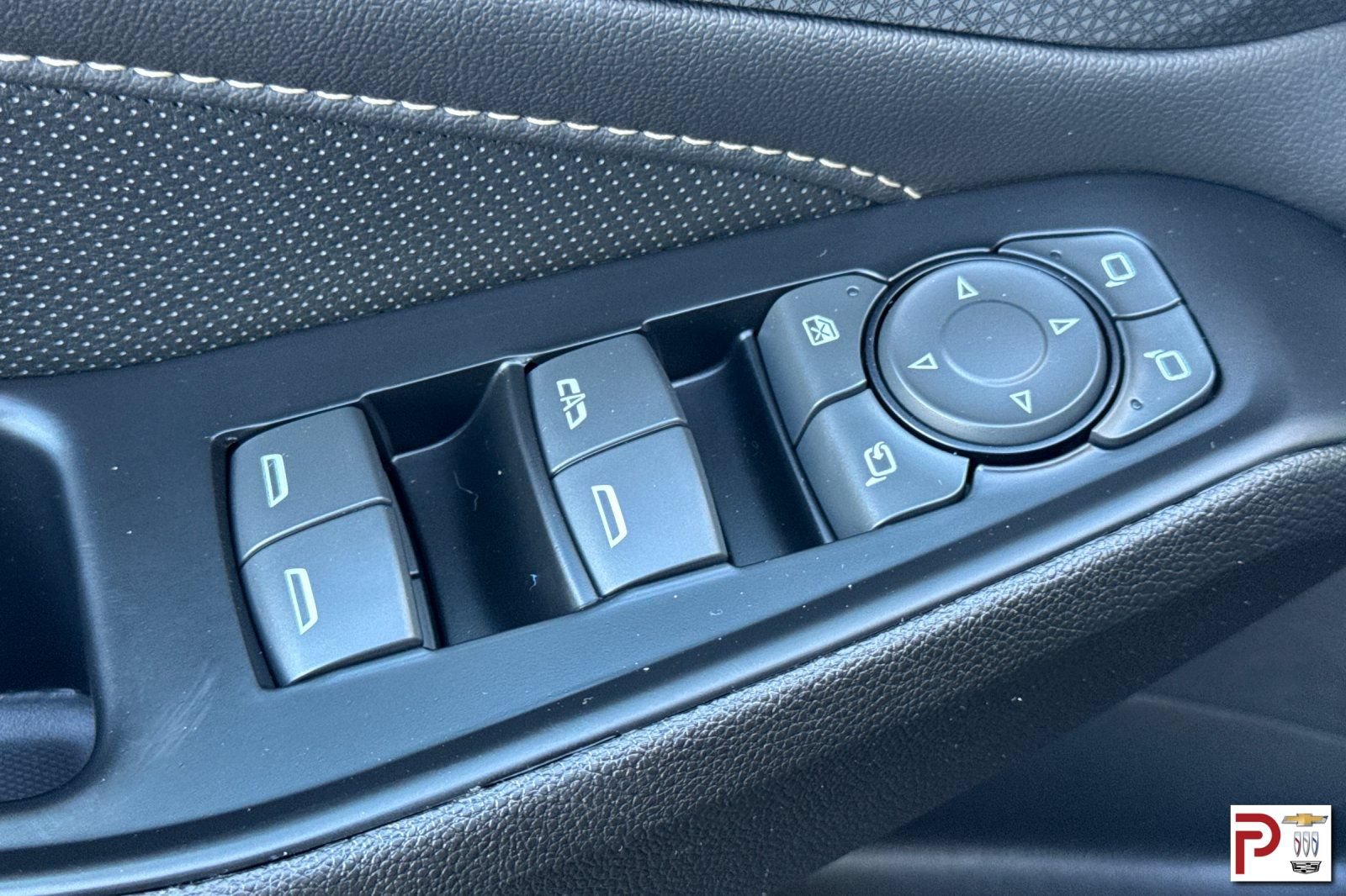 2023 Chevrolet Traverse Premier - Photo 12