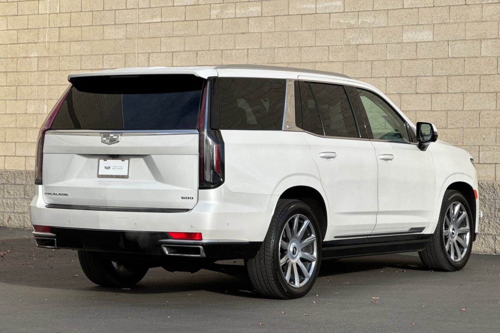 2024 Cadillac Escalade Premium Luxury Platinum photo 4