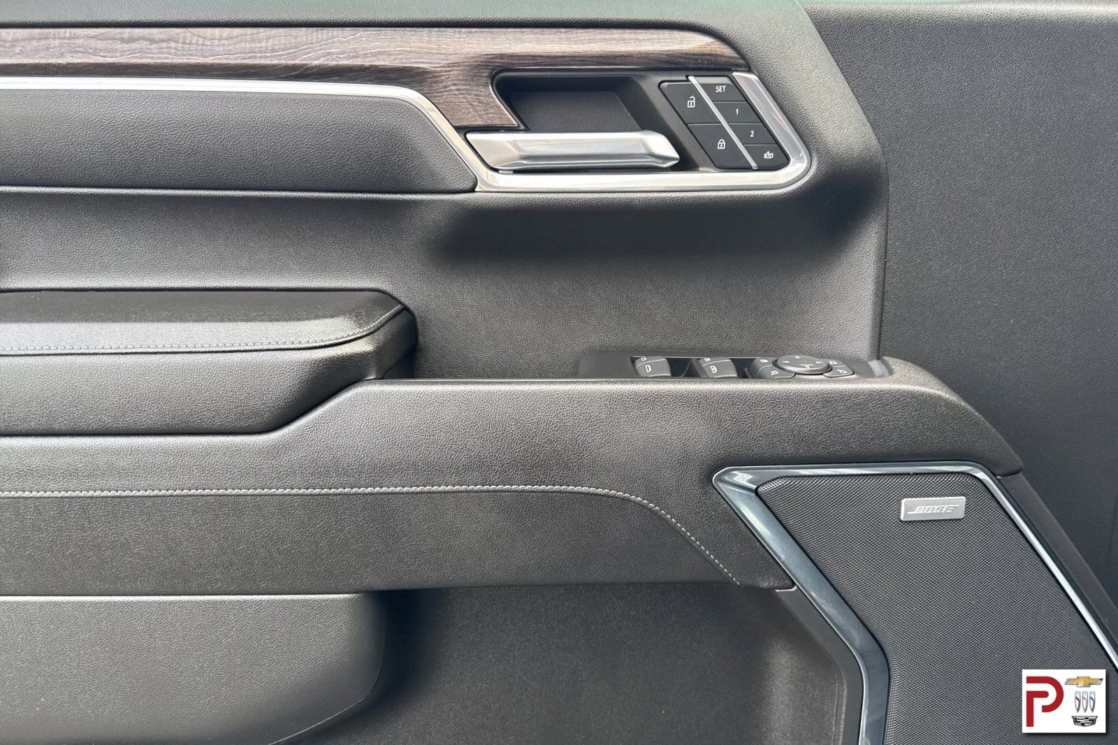 2023 Chevrolet Silverado 1500 LTZ - Photo 12