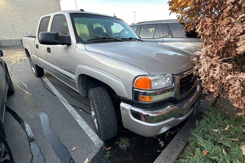 Used 2004 GMC Sierra 2500HD SLT Crew Cab 153 WB 4WD SLT