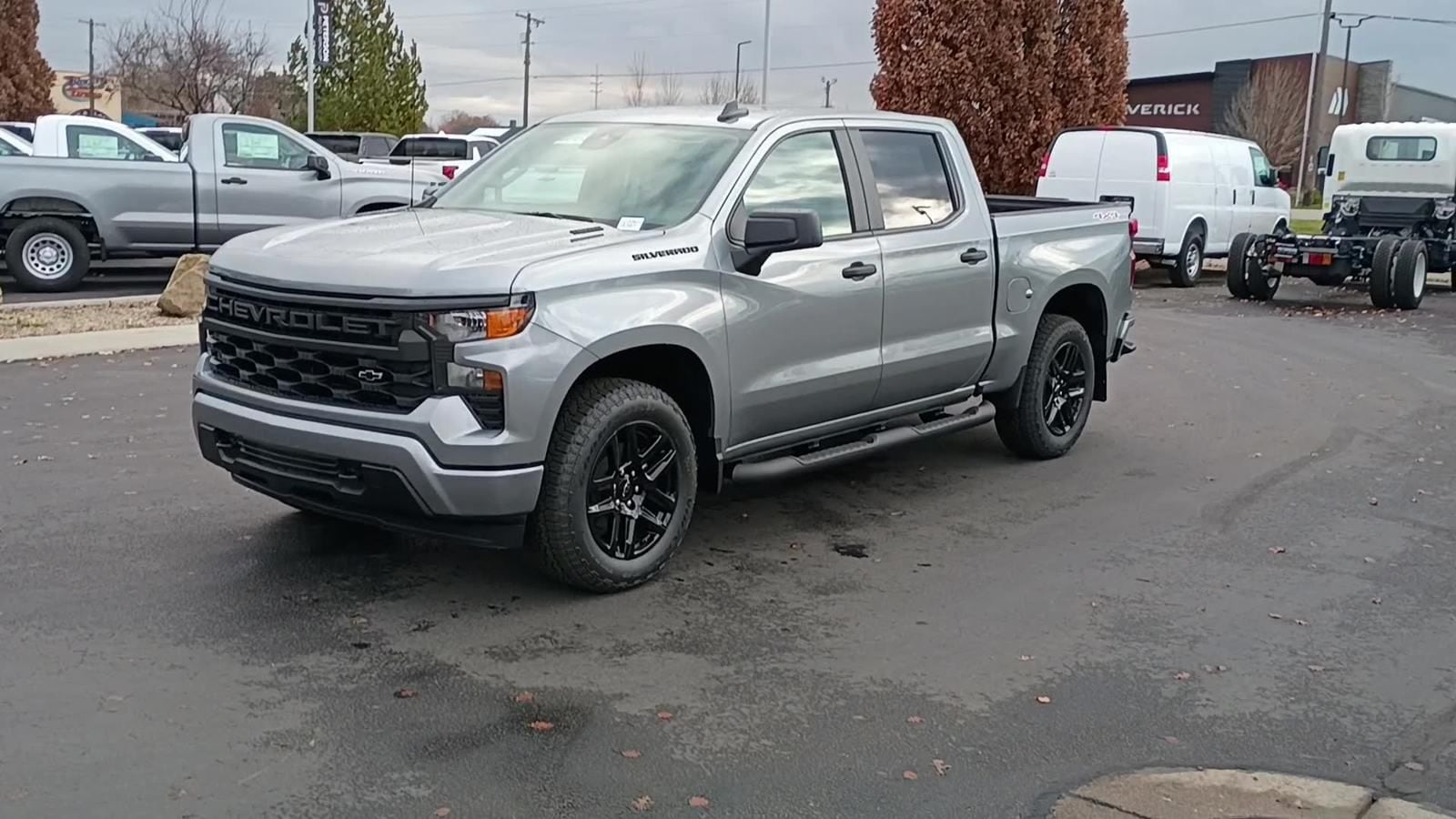 2026 Chevrolet Silverado 1500 Custom's photo