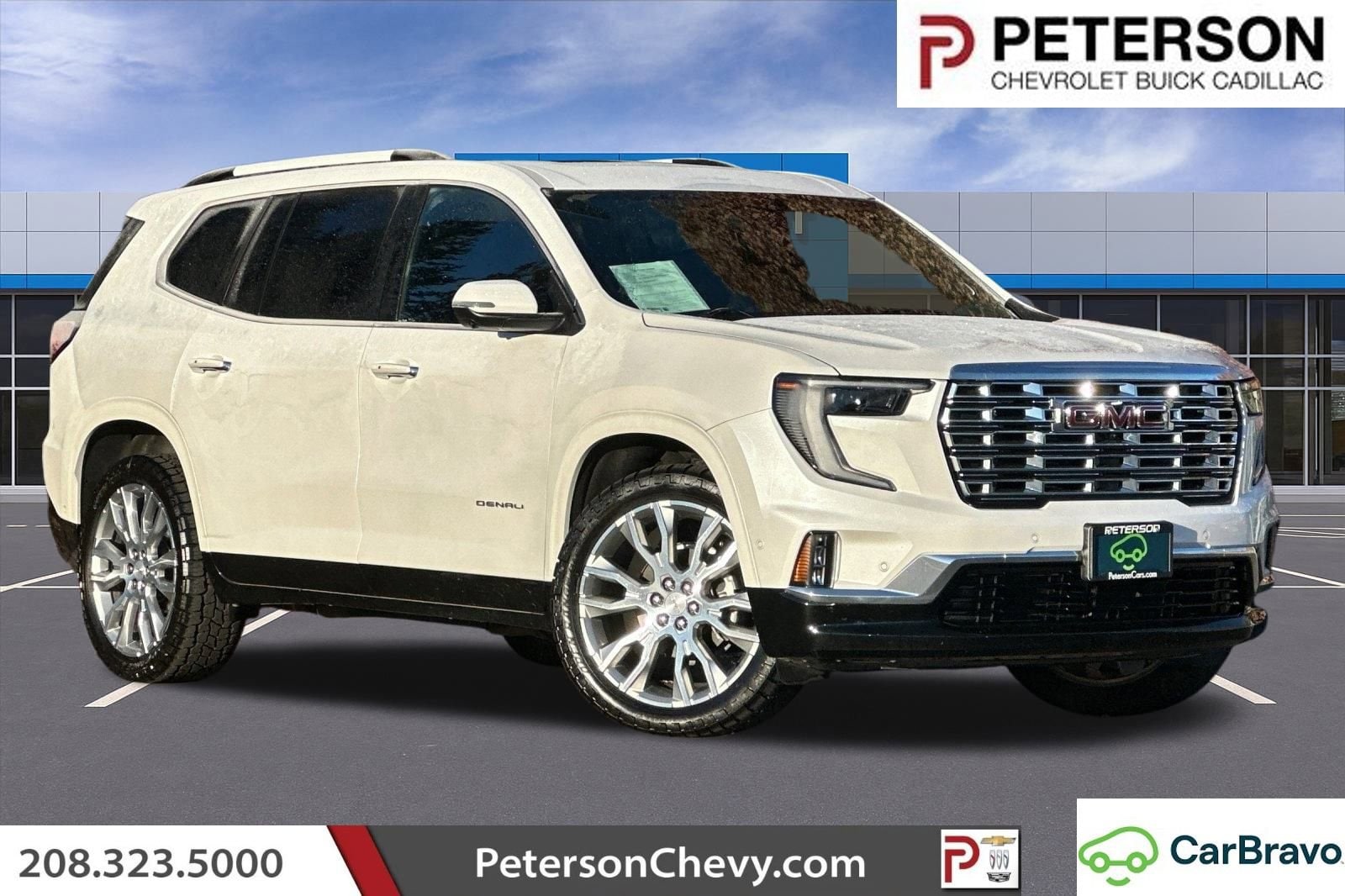 2024 GMC Acadia Denali's photo