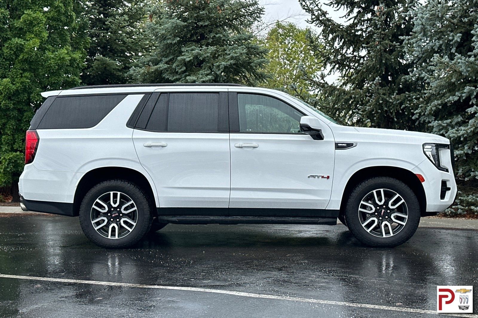 2023 Gmc Yukon AT4 photo 3