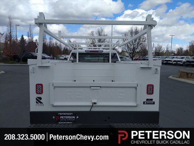 2025 Chevrolet Silverado 2500HD Work Truck photo 4