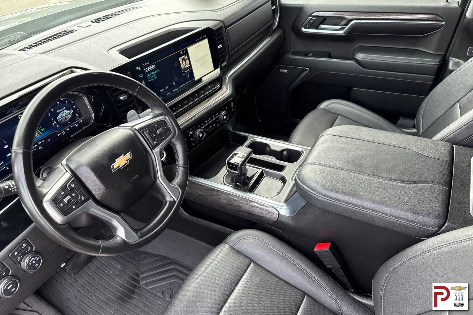 2023 Chevrolet Silverado 1500 LTZ - Photo 10