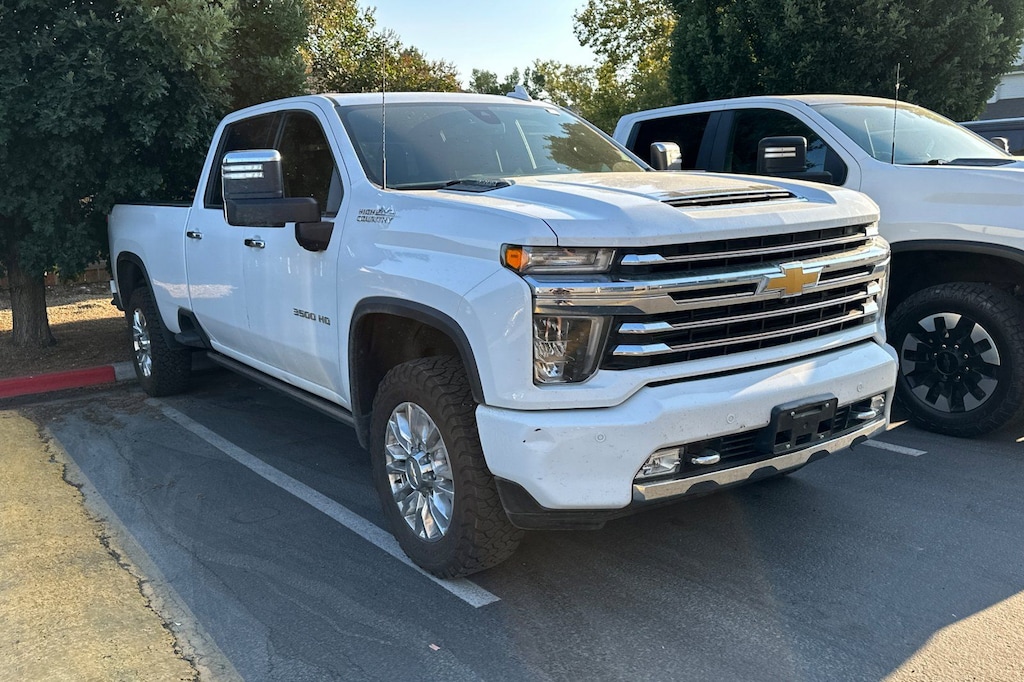 Used 2022 Chevrolet Silverado 3500HD High Country 4WD Crew Cab 172 High Country