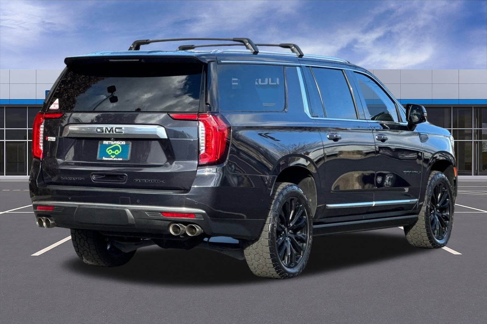 Image of 2023 GMC Yukon XL Denali 4WD Denali