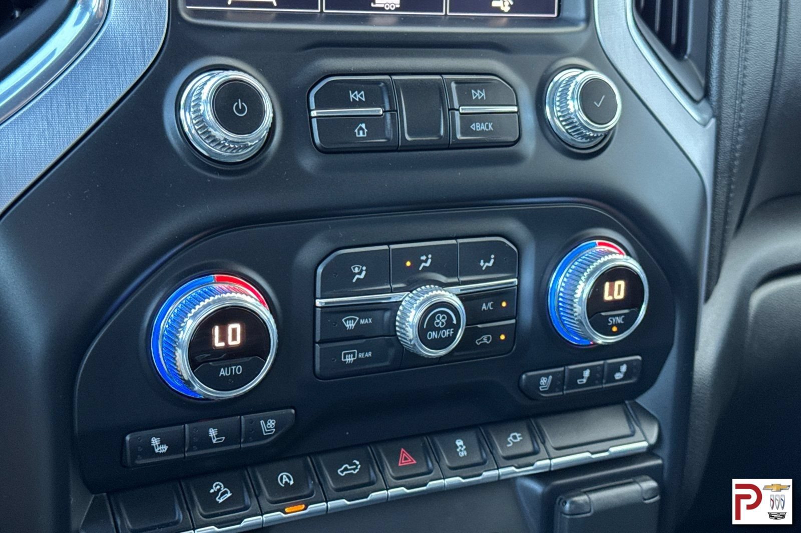 2020 GMC Sierra 1500 SLT - Photo 22
