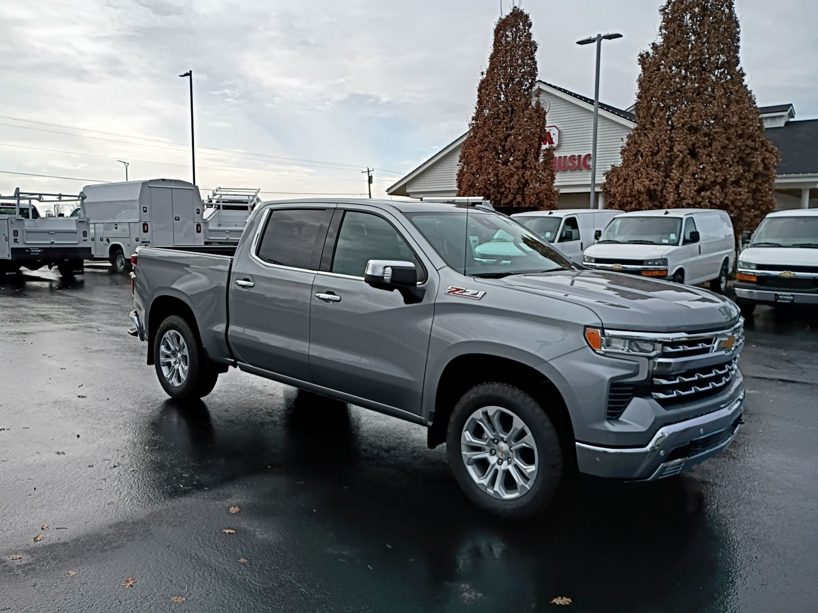 2026 Chevrolet Silverado 1500 LTZ's photo
