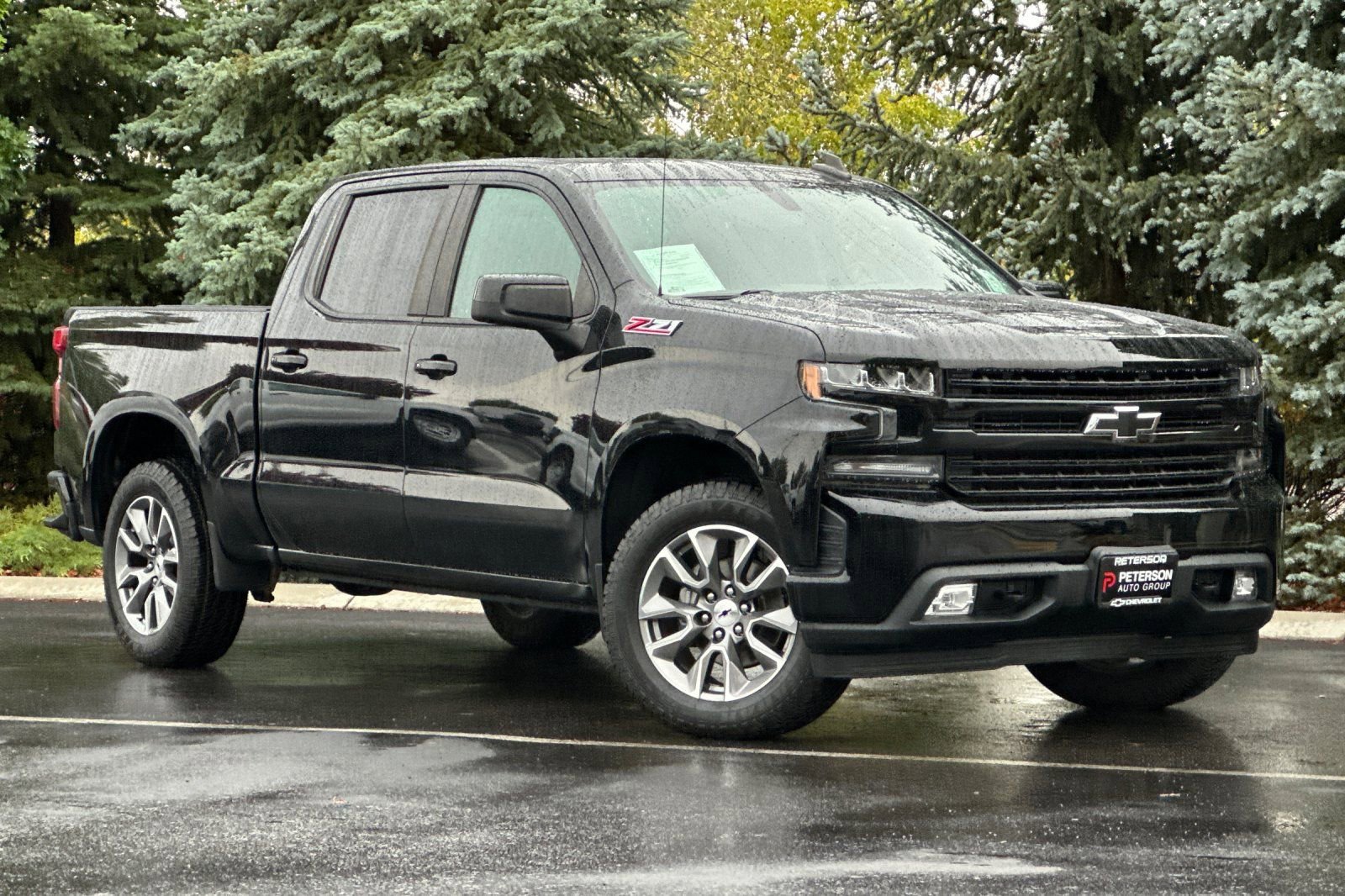 2019 Chevrolet Silverado 1500 RST photo 2