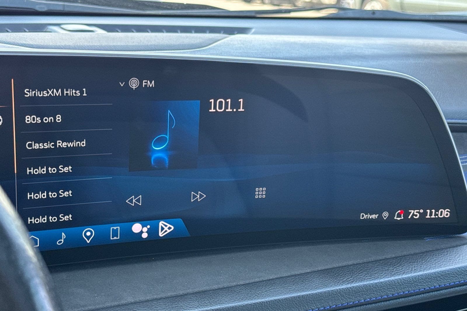 2024 Cadillac XT4 Sport - Photo 21