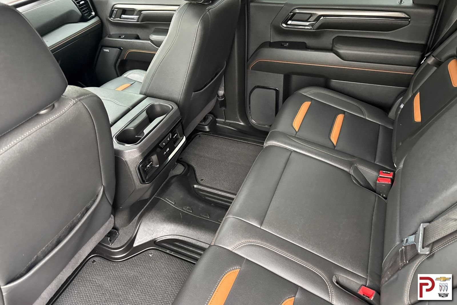 2024 GMC Sierra 3500HD AT4 - Photo 13