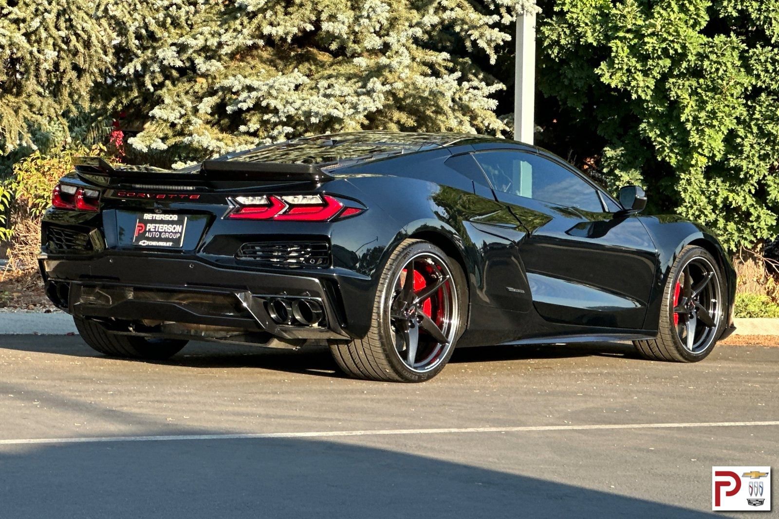 2025 Chevrolet Corvette E-Ray 2LZ photo 4