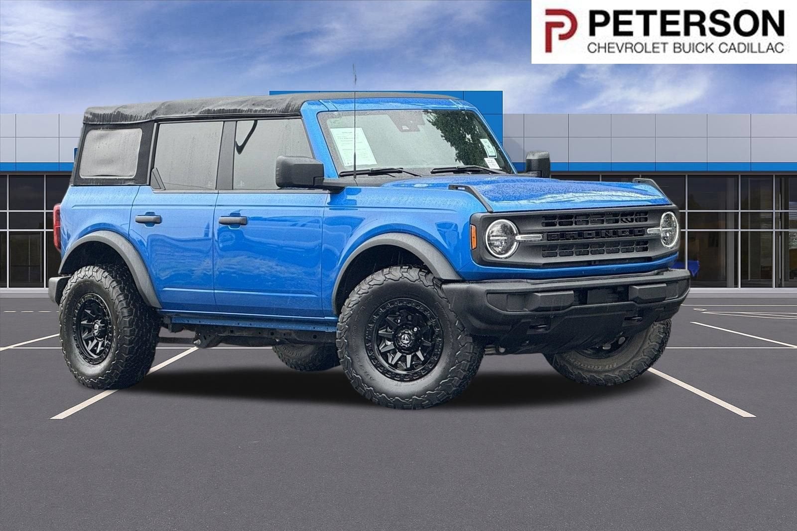 2023 Ford Bronco Base 4WD 4-door's photo