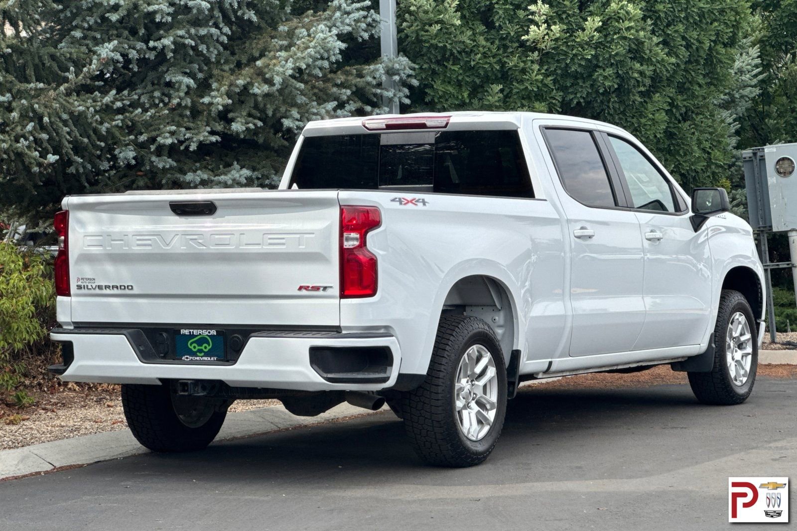 2024 Chevrolet Silverado 1500 RST photo 4