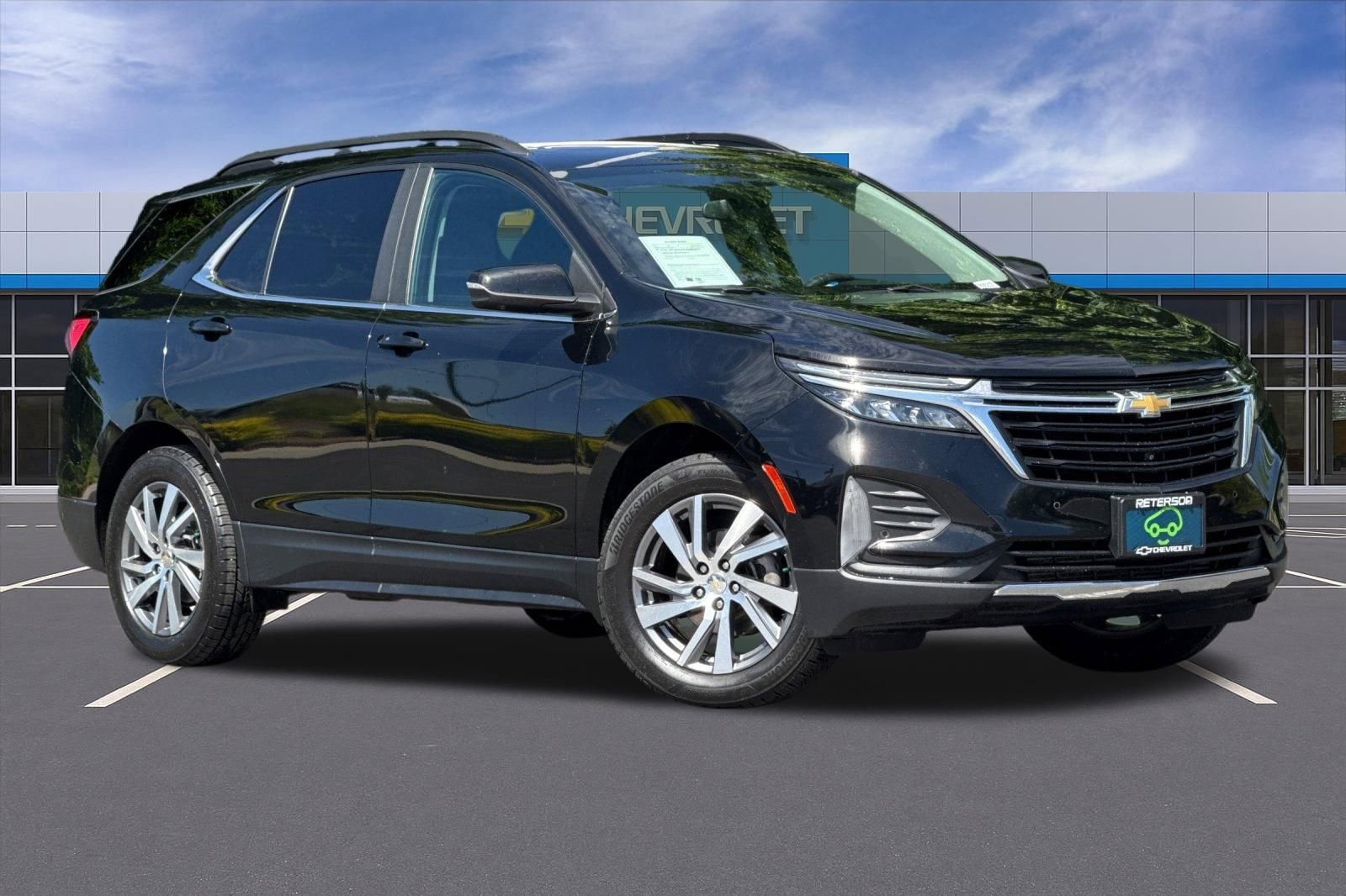 2022 Chevrolet Equinox LT - Photo 2