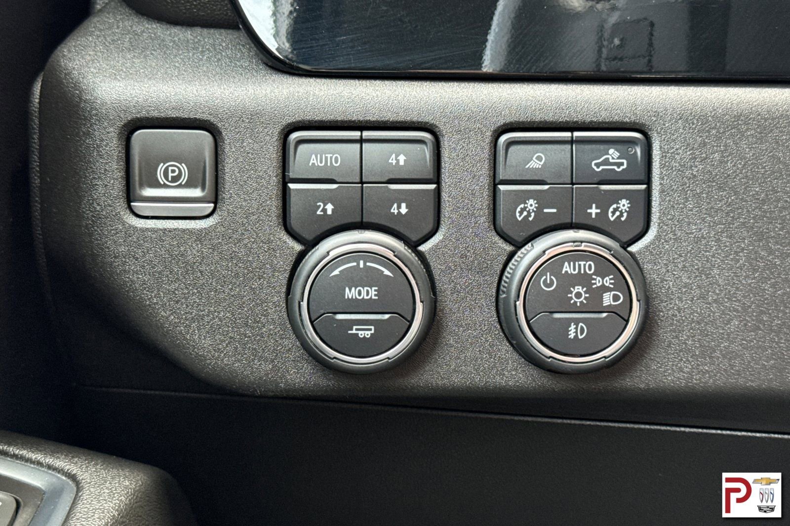 2023 Chevrolet Silverado 1500 LTZ - Photo 31