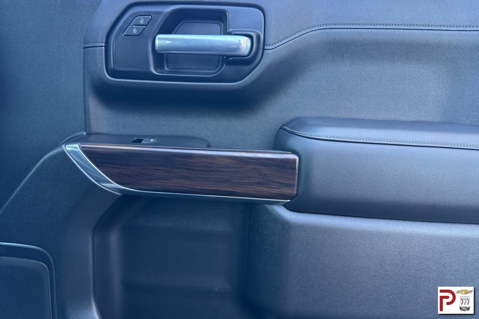 2020 GMC Sierra 1500 SLT - Photo 19