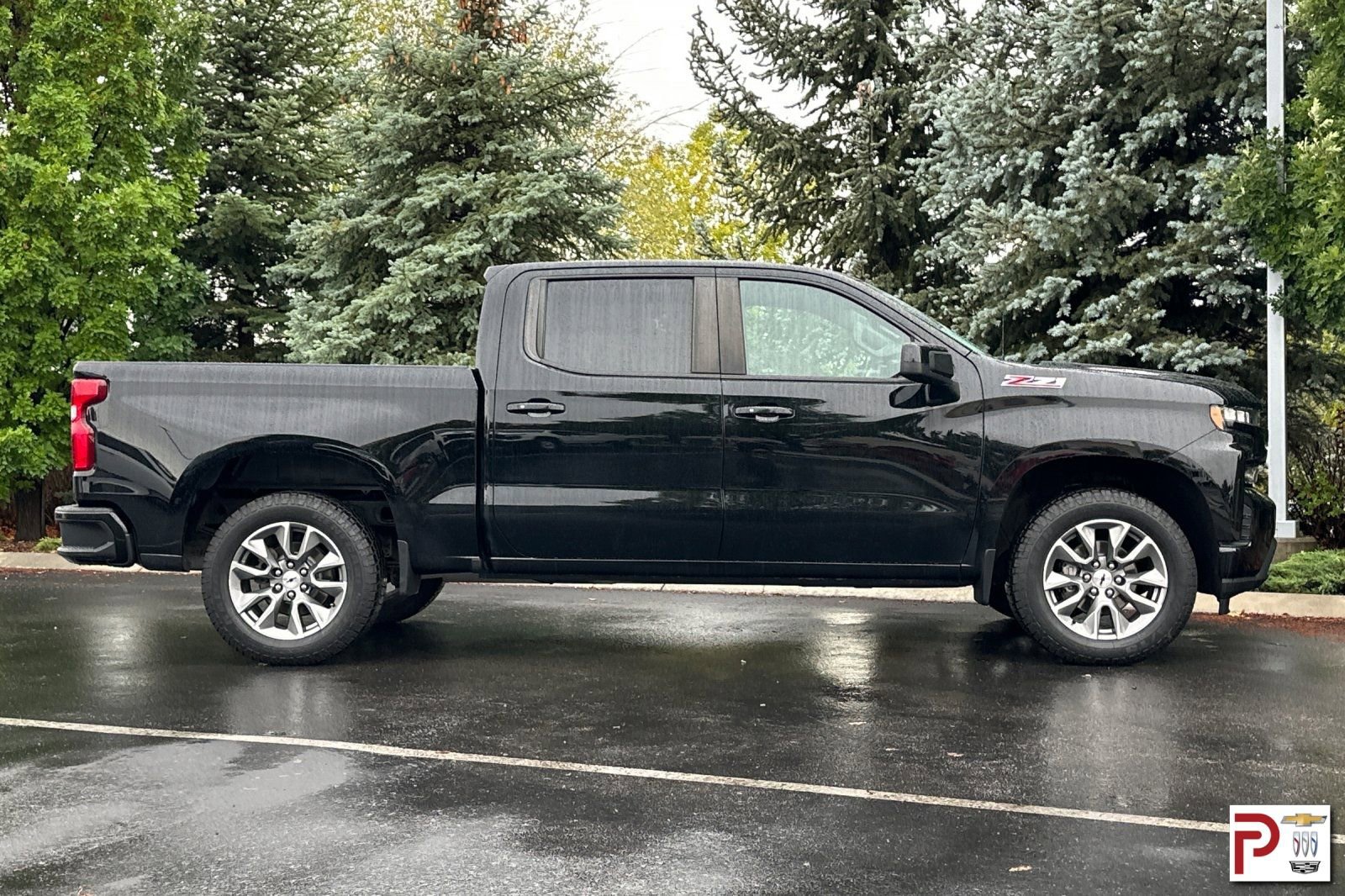 2019 Chevrolet Silverado 1500 RST photo 3